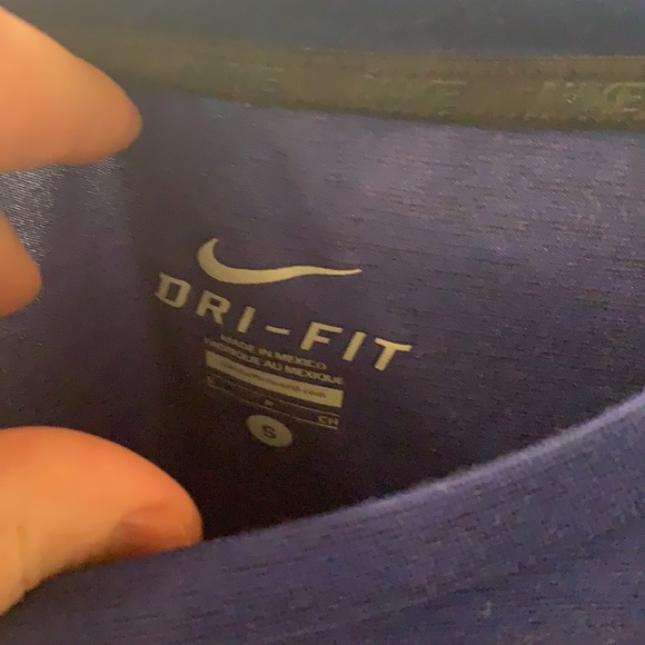 Nike Dri-Fit Shirt - Picture 5 of 5